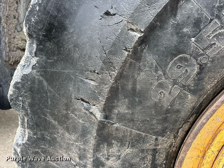 image for item DW3387 2015 John Deere 844K-II wheel loader