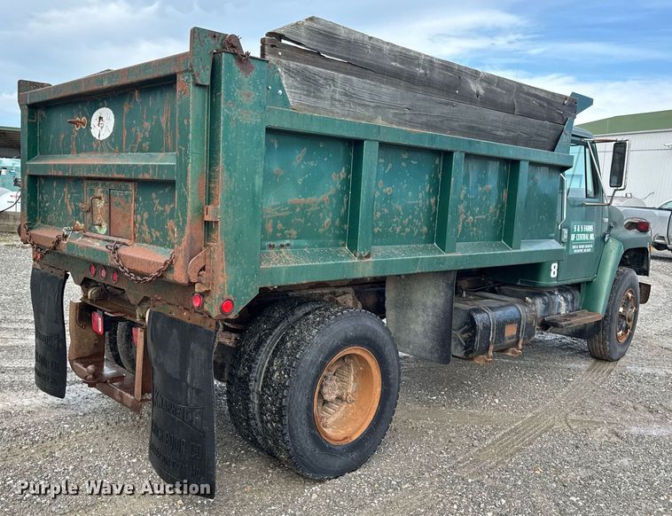 image for item DW3388 1979 International 1824 dump truck
