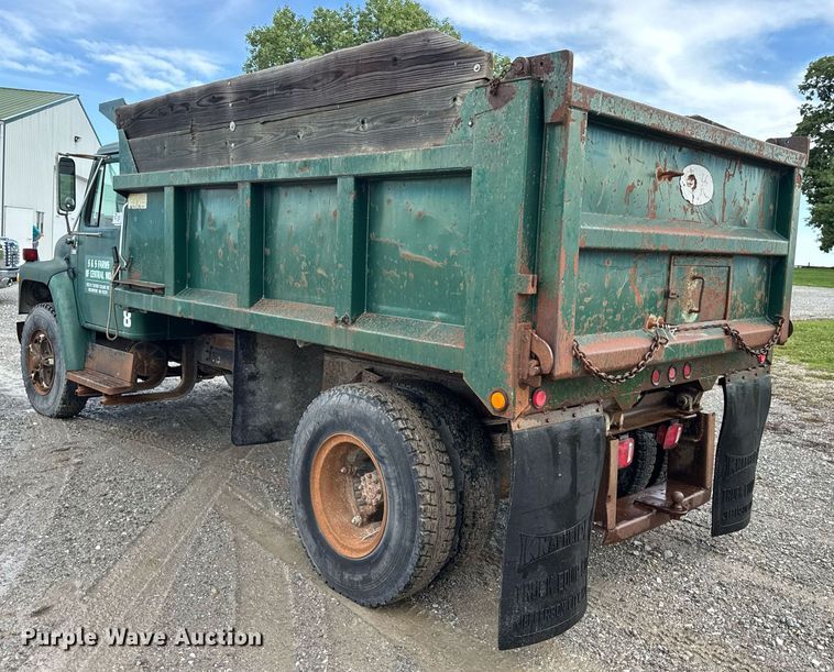 image for item DW3388 1979 International 1824 dump truck