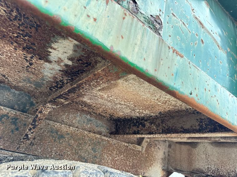 image for item DW3388 1979 International 1824 dump truck