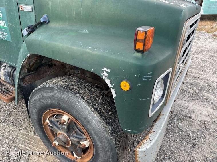 image for item DW3388 1979 International 1824 dump truck