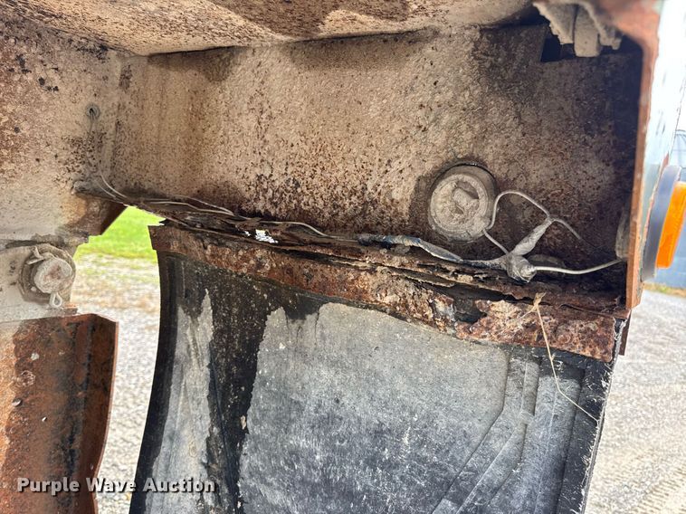 image for item DW3388 1979 International 1824 dump truck