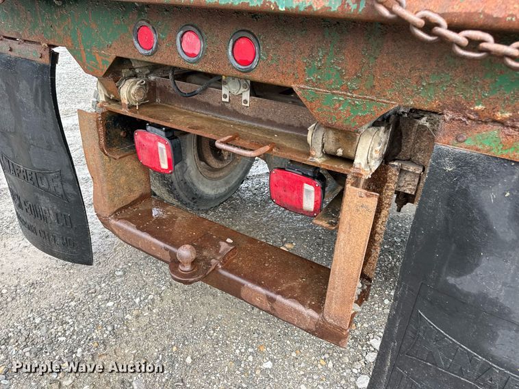 image for item DW3388 1979 International 1824 dump truck