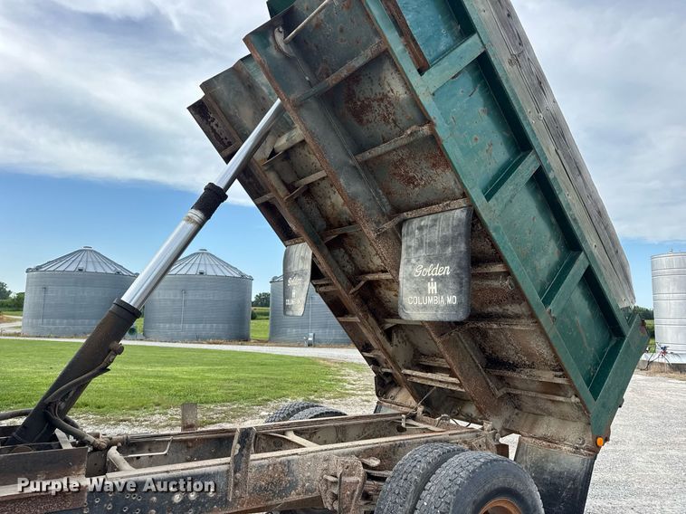 image for item DW3388 1979 International 1824 dump truck