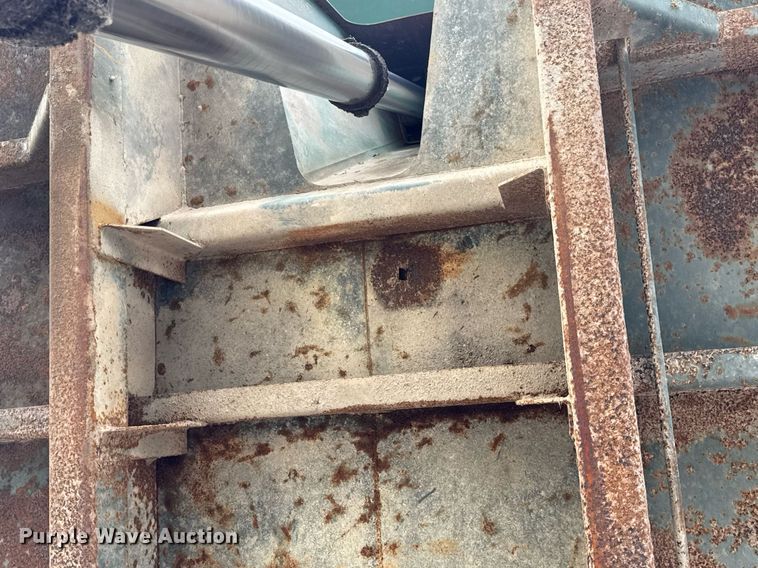 image for item DW3388 1979 International 1824 dump truck