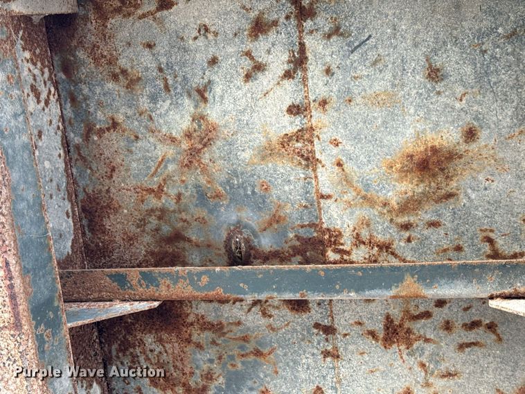 image for item DW3388 1979 International 1824 dump truck