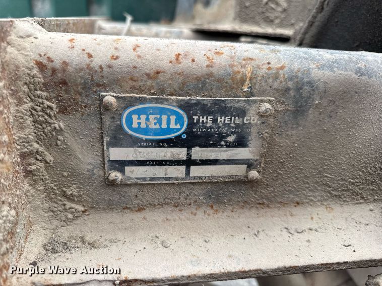 image for item DW3388 1979 International 1824 dump truck