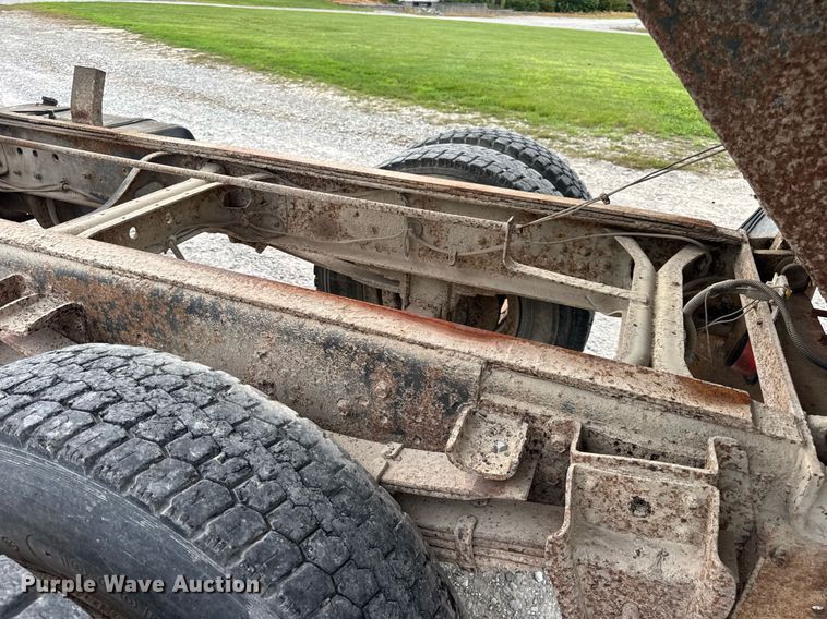 image for item DW3388 1979 International 1824 dump truck