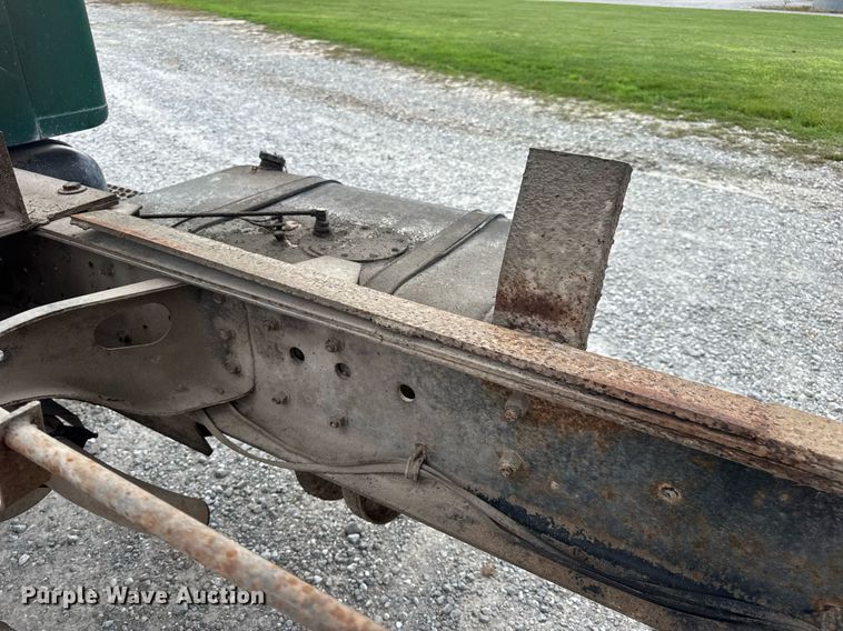 image for item DW3388 1979 International 1824 dump truck