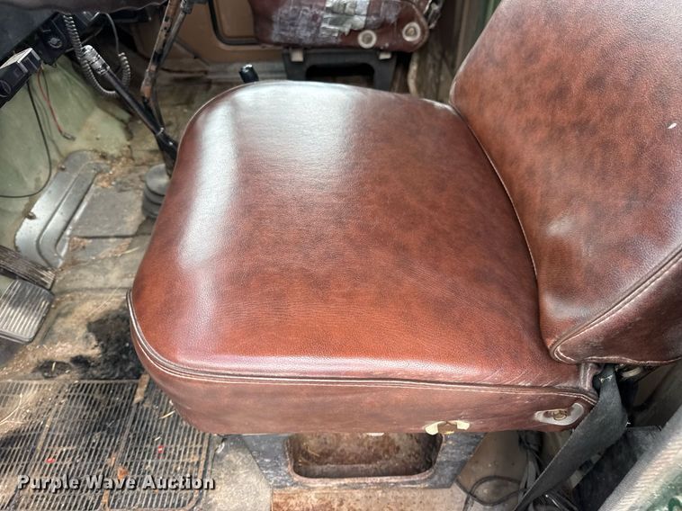 image for item DW3388 1979 International 1824 dump truck