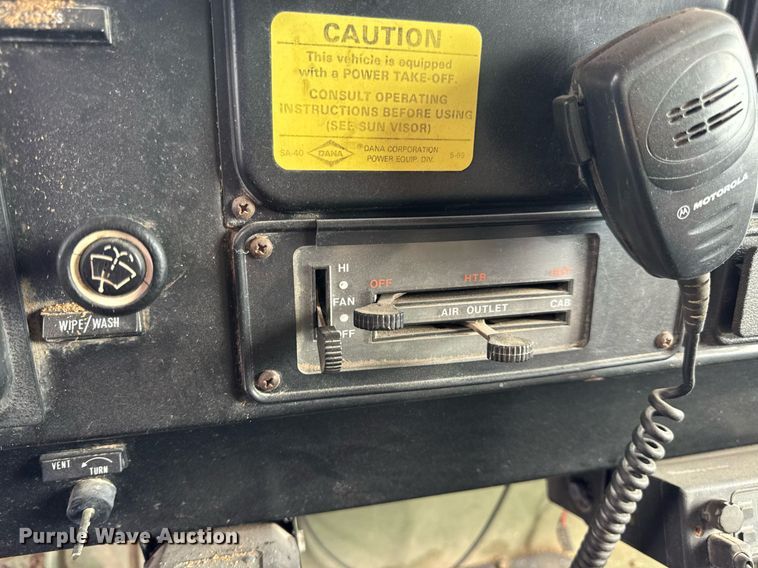 image for item DW3388 1979 International 1824 dump truck