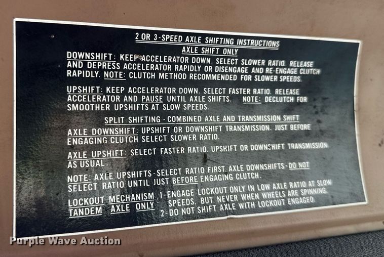 image for item DW3388 1979 International 1824 dump truck