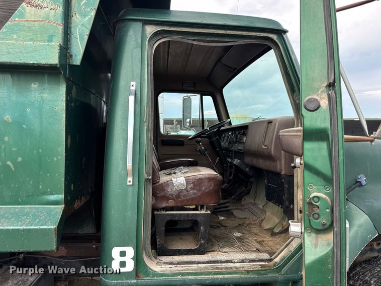 image for item DW3388 1979 International 1824 dump truck