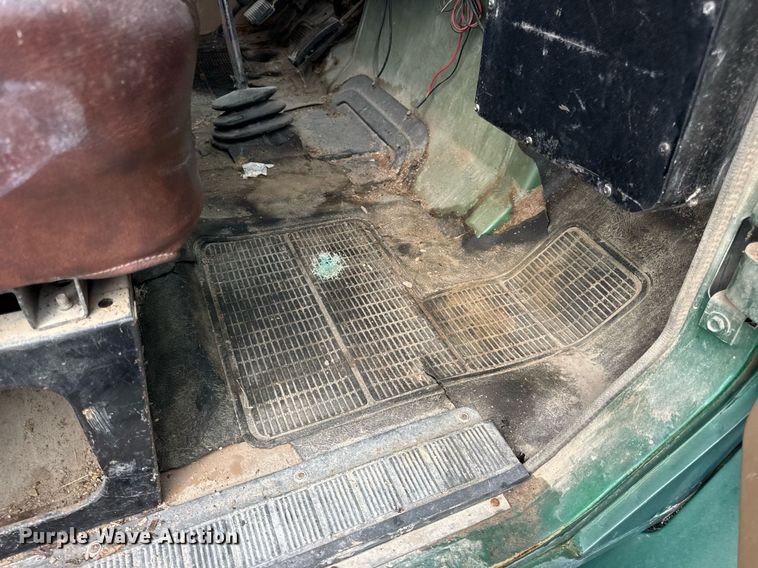 image for item DW3388 1979 International 1824 dump truck