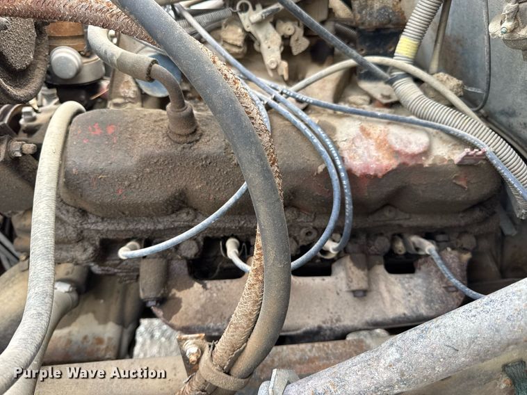 image for item DW3388 1979 International 1824 dump truck