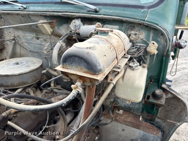 image for item DW3388 1979 International 1824 dump truck