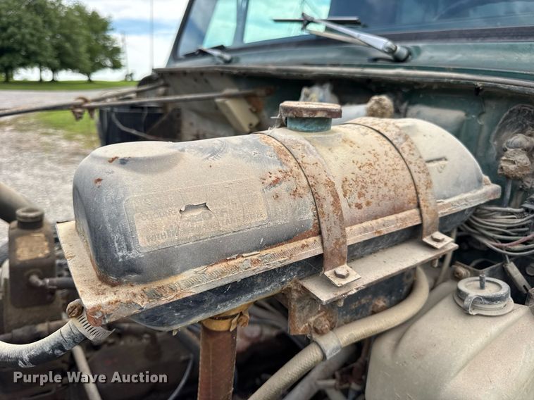 image for item DW3388 1979 International 1824 dump truck