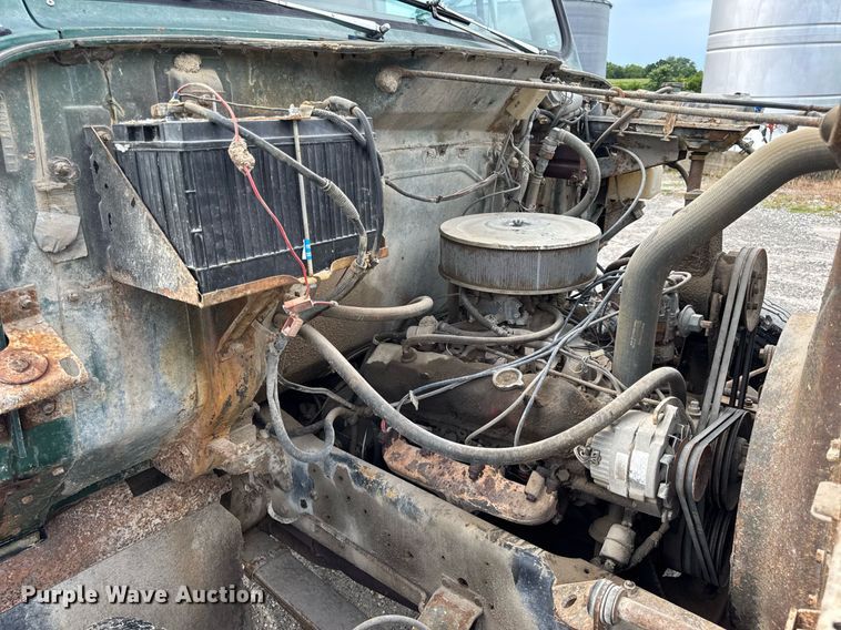 image for item DW3388 1979 International 1824 dump truck