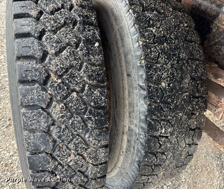 image for item DW3388 1979 International 1824 dump truck