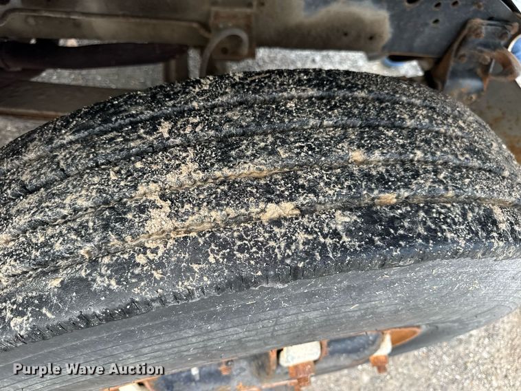 image for item DW3388 1979 International 1824 dump truck