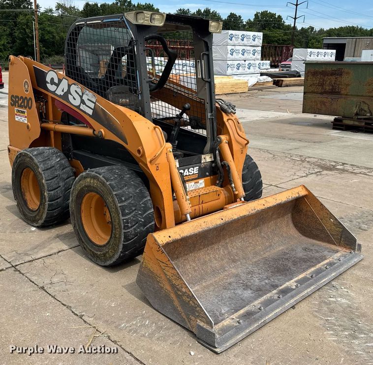 image for item DW3389 2011 Case SR200 skid steer loader