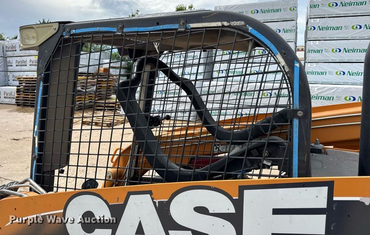 image for item DW3389 2011 Case SR200 skid steer loader