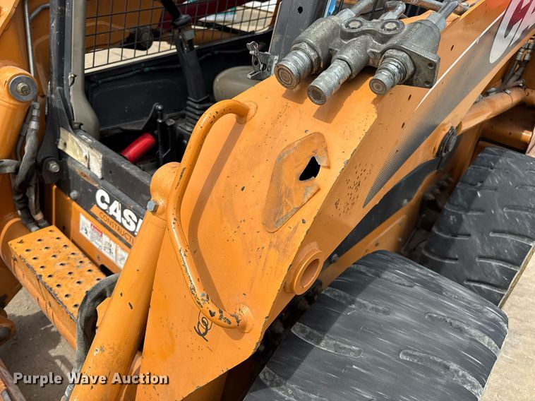 image for item DW3389 2011 Case SR200 skid steer loader
