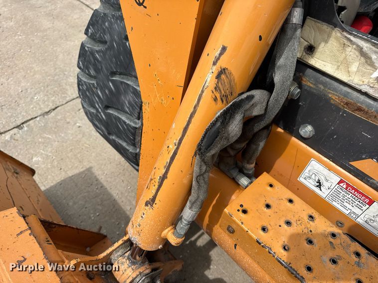 image for item DW3389 2011 Case SR200 skid steer loader