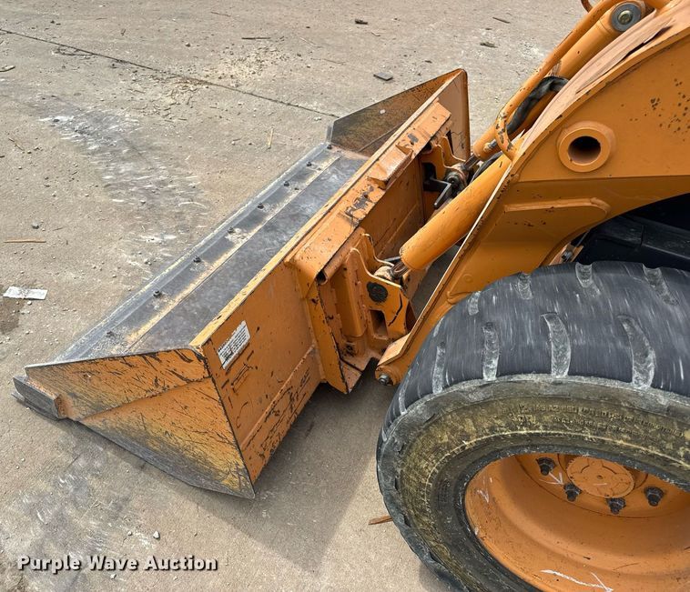 image for item DW3389 2011 Case SR200 skid steer loader