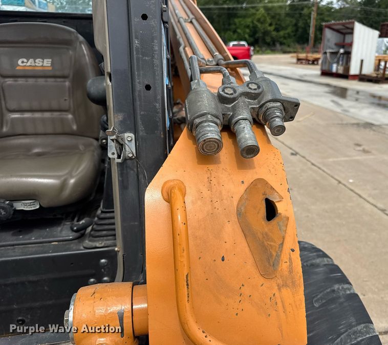 image for item DW3389 2011 Case SR200 skid steer loader