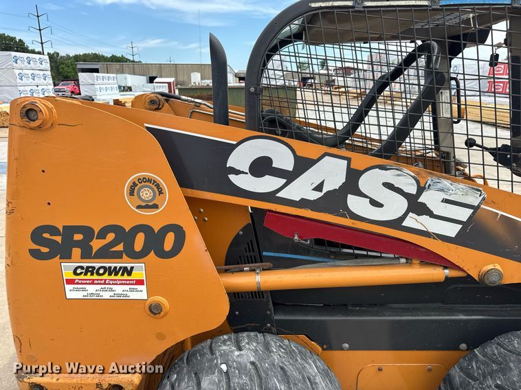 image for item DW3389 2011 Case SR200 skid steer loader
