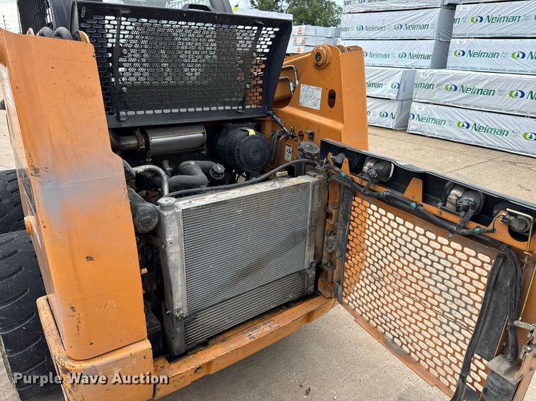 image for item DW3389 2011 Case SR200 skid steer loader