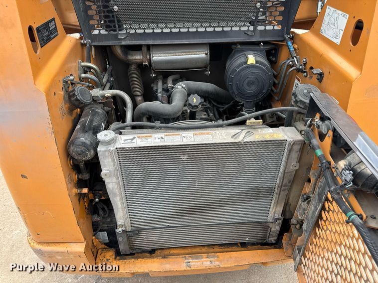 image for item DW3389 2011 Case SR200 skid steer loader