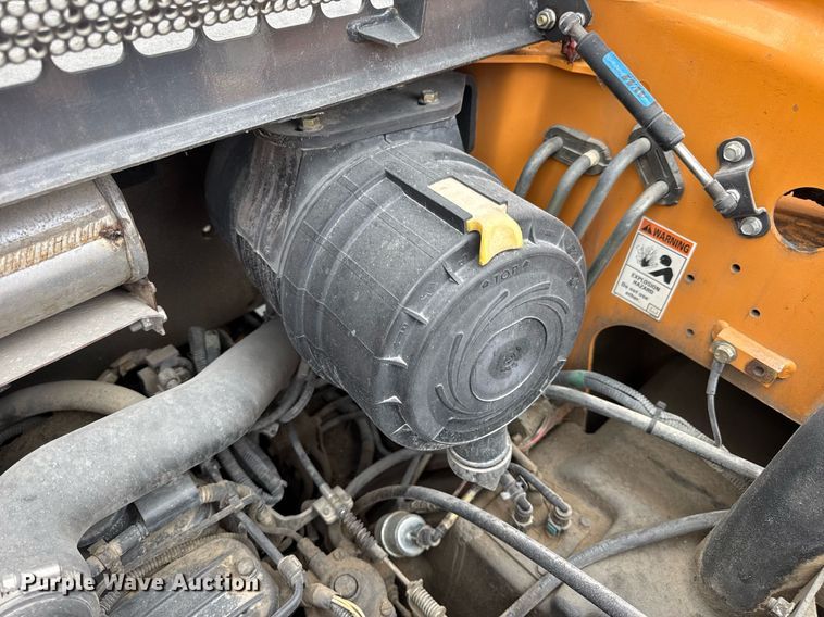 image for item DW3389 2011 Case SR200 skid steer loader