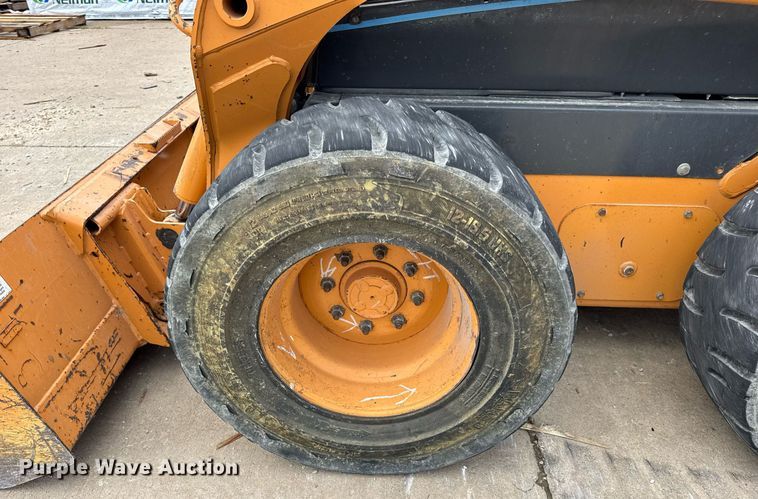 image for item DW3389 2011 Case SR200 skid steer loader