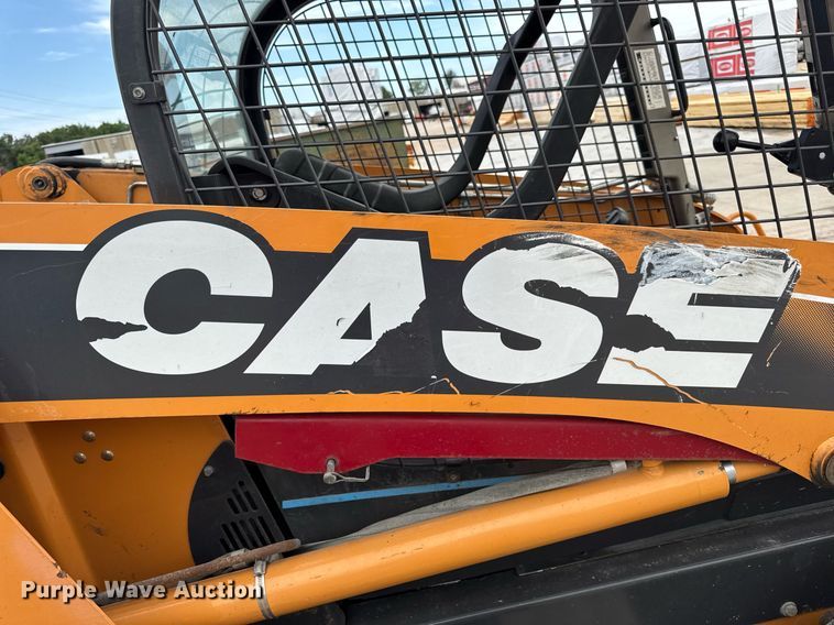 image for item DW3389 2011 Case SR200 skid steer loader