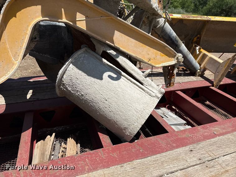 image for item DW5120 McNeilus ready mix bed