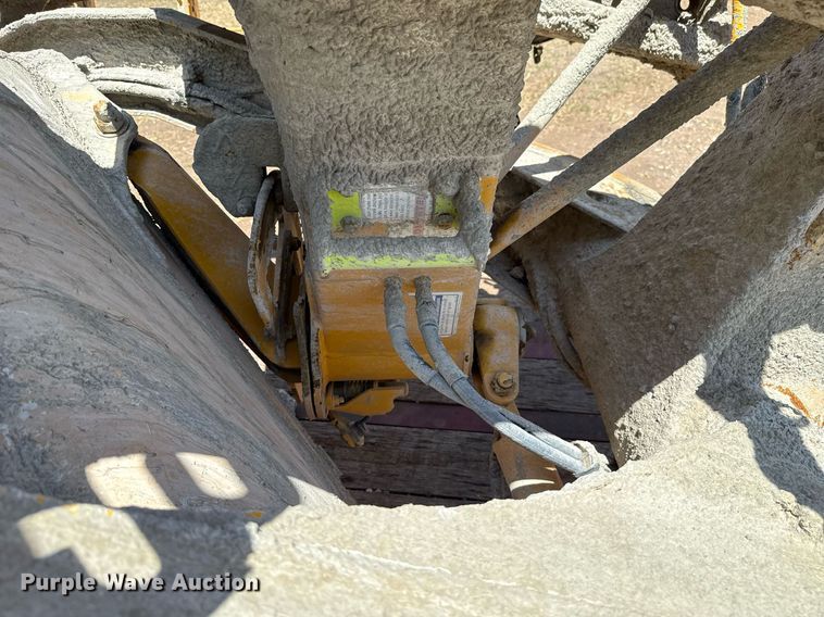 image for item DW5120 McNeilus ready mix bed