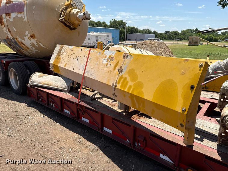 image for item DW5120 McNeilus ready mix bed