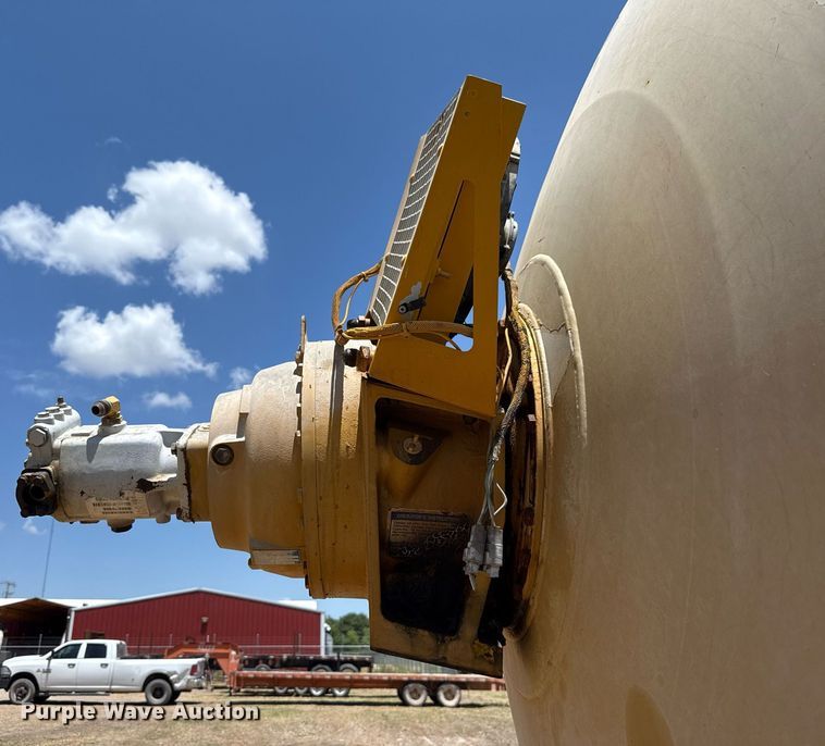 image for item DW5120 McNeilus ready mix bed