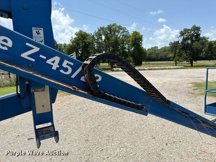 image for item DW5127 1993 Genie Z-45/22 boom lift