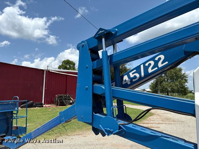 image for item DW5127 1993 Genie Z-45/22 boom lift
