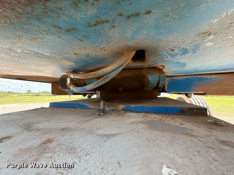 image for item DW5127 1993 Genie Z-45/22 boom lift