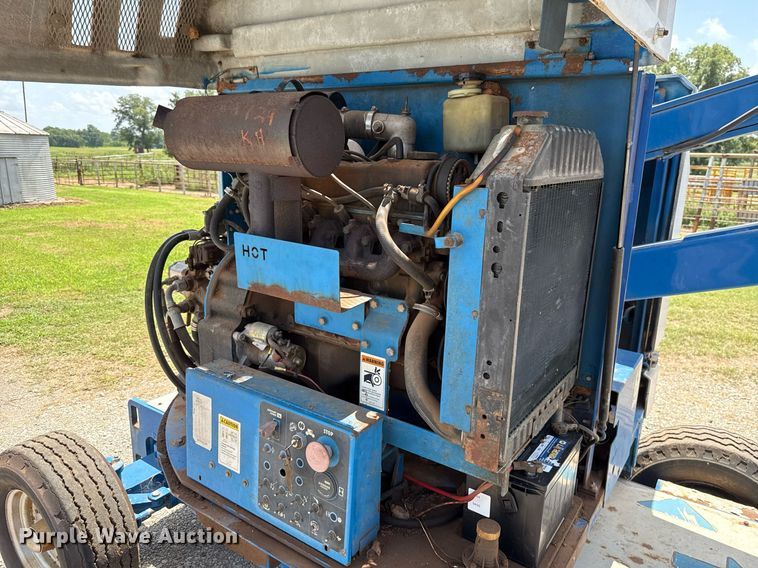 image for item DW5127 1993 Genie Z-45/22 boom lift