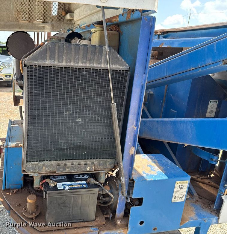 image for item DW5127 1993 Genie Z-45/22 boom lift