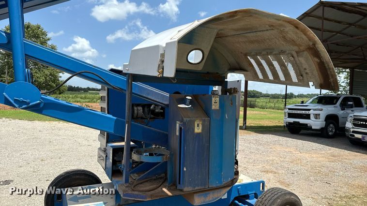 image for item DW5127 1993 Genie Z-45/22 boom lift
