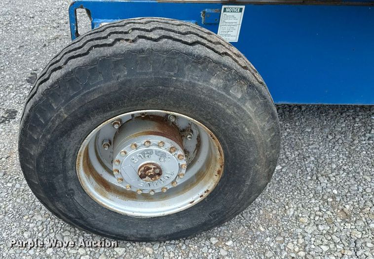 image for item DW5127 1993 Genie Z-45/22 boom lift