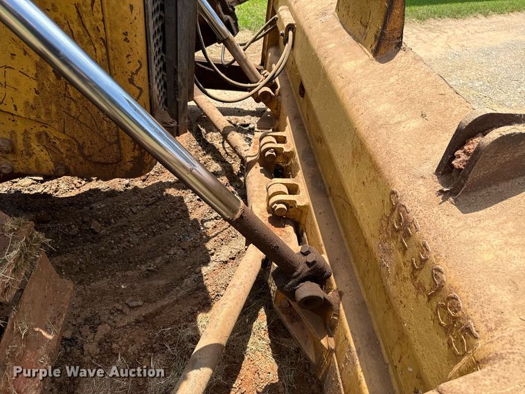 image for item DW5129 1980 Caterpillar D6D dozer