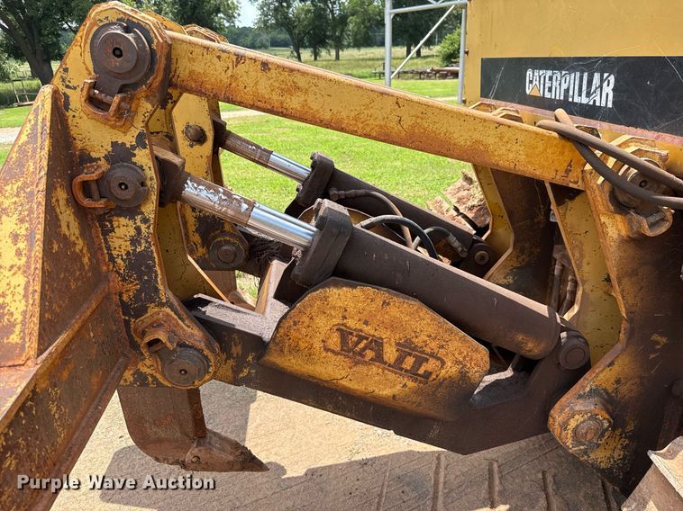 image for item DW5129 1980 Caterpillar D6D dozer