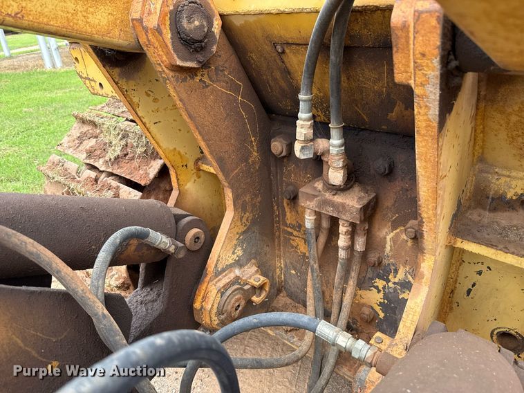 image for item DW5129 1980 Caterpillar D6D dozer
